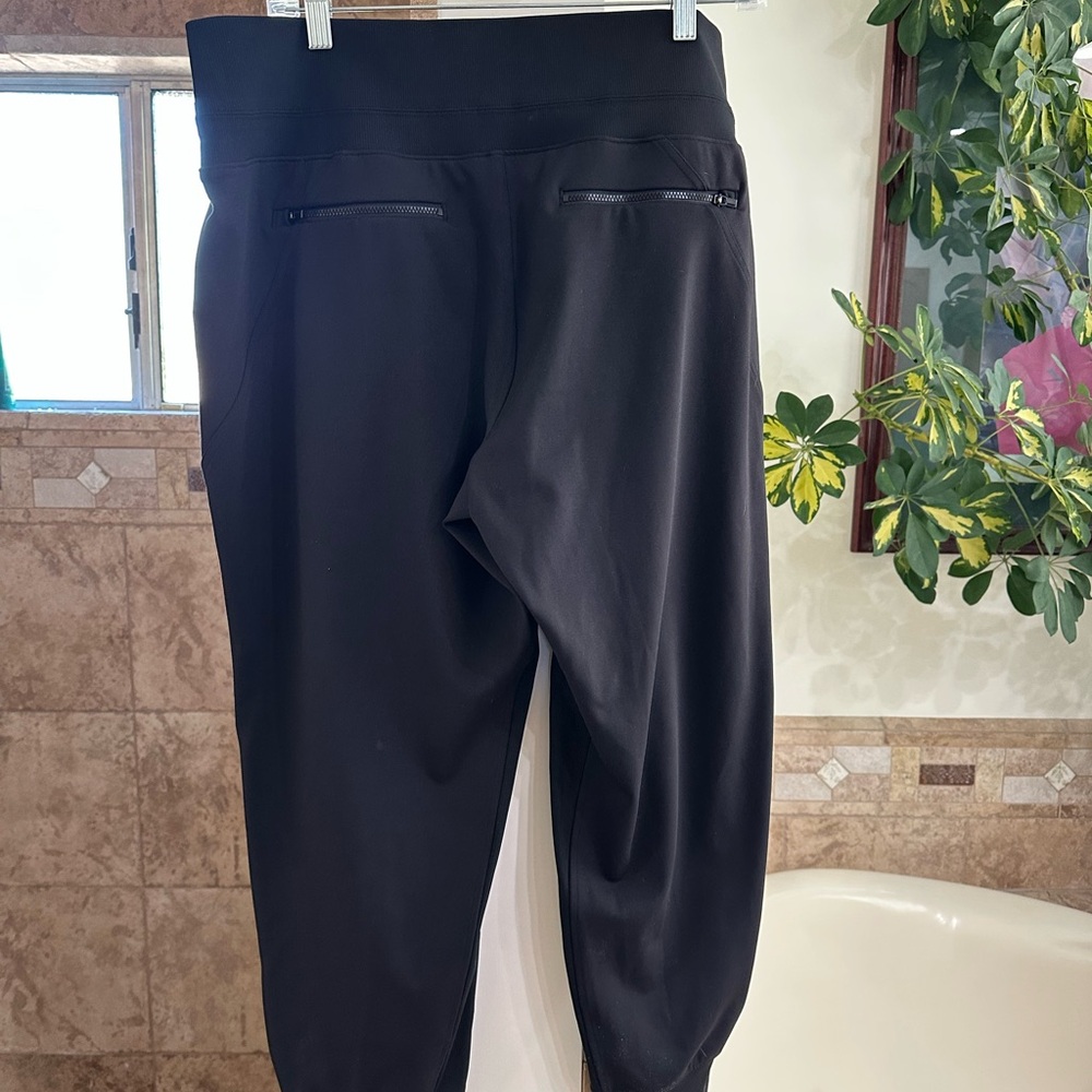 Athleta Women’s Black Athletic Pants Joggers Size XL - Picture 8 of 11